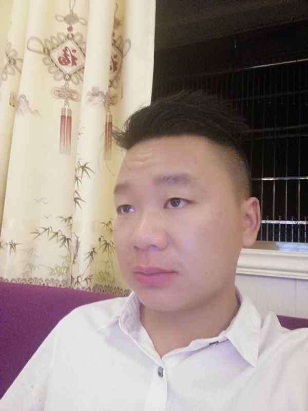 王梓林的第一张照片--平江王婆说媒